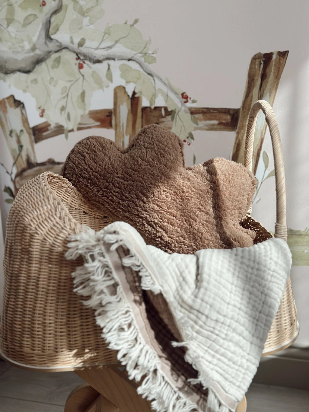 Cloud Plush Pillow – The Soft Calm of the Room