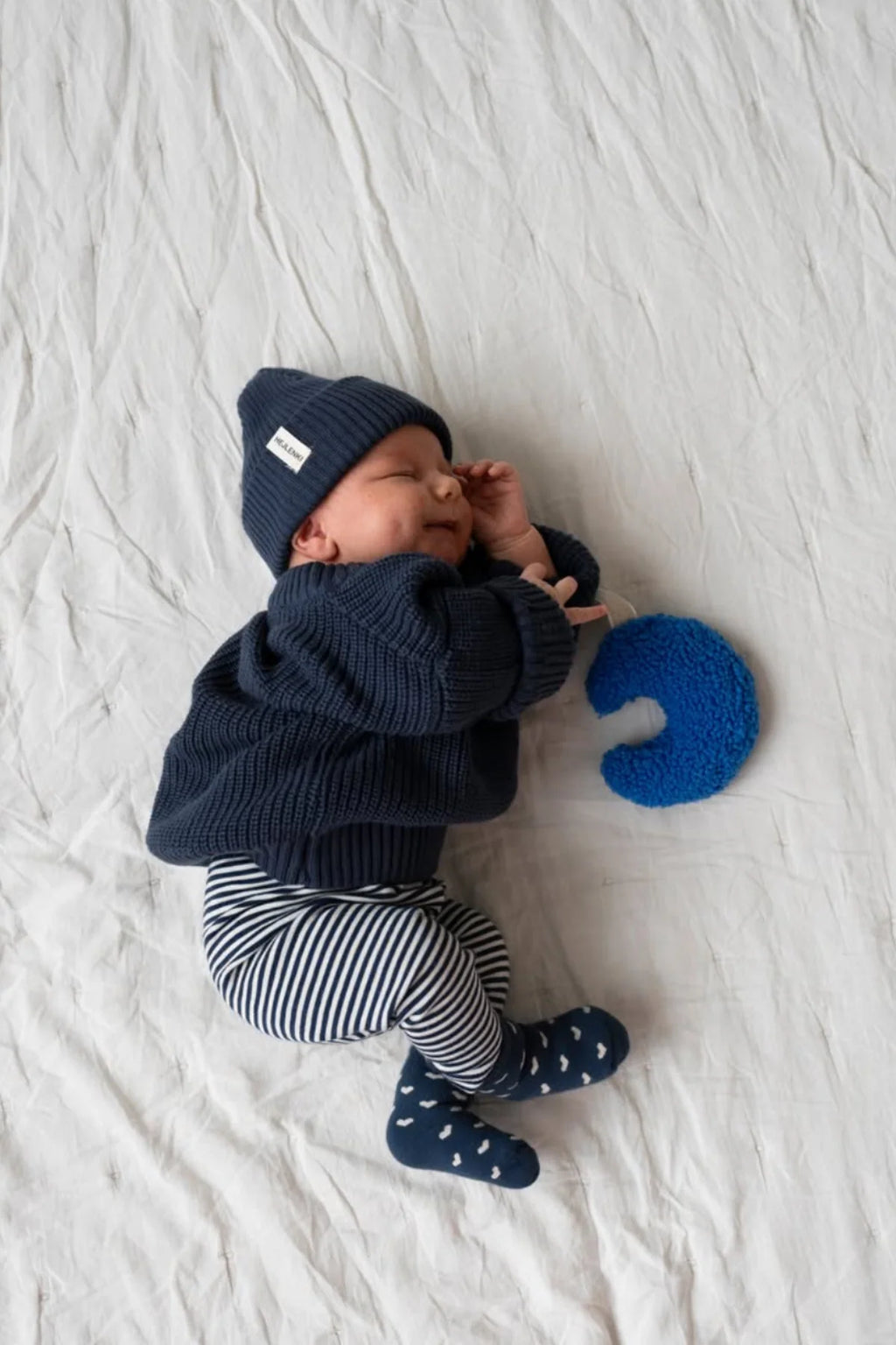 Moon Pacifier Clip – Gentle Comfort Under a Soft Moon